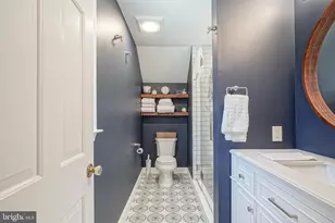 8 Brondesbury Dr, Cherry Hill, NJ 08003 - Photo 23