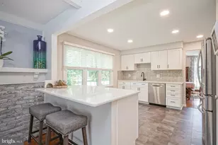8 Brondesbury Dr, Cherry Hill, NJ 08003 - Photo 15