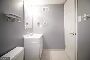 1127 Thackary Ct, Voorhees, NJ 08043 - Photo 21