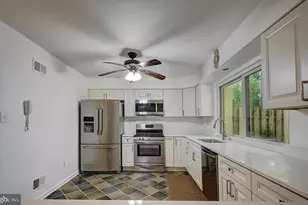5 Christopher Rd, Voorhees, NJ 08043 - Photo 3