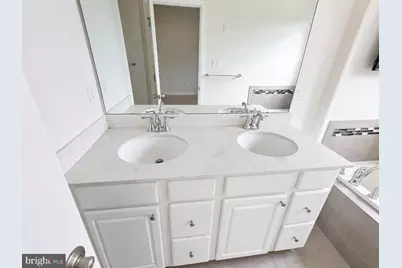 113 Village Green Lane, Sicklerville, NJ 08081 - Photo 21