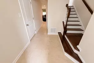 113 Village Green Ln, Sicklerville, NJ 08081 - Photo 5