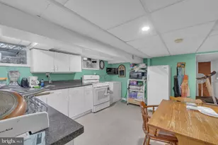 2719 High St, Camden, NJ 08105 - Photo 9