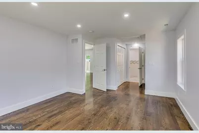 140 E 9th Avenue, Pine Hill, NJ 08021 - Photo 27