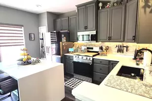 70 Village Green Ln, Sicklerville, NJ 08081 - Photo 5