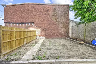 604 S 5th St, Camden, NJ 08103 - Photo 35