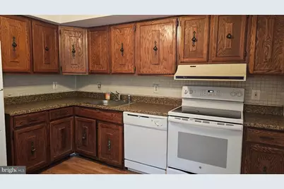 1009 Bromley Estates, Pine Hill, NJ 08021 - Photo 9