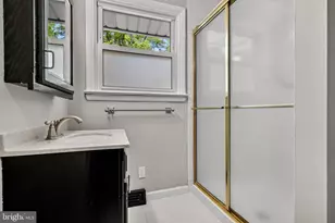 959 W Kings Hwy, Mount Ephraim, NJ 08059 - Photo 21