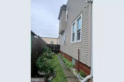 819 Lois Avenue, Camden, NJ 08105 - Photo 3
