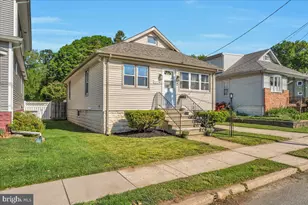 335 Walnut Ave, Gloucester City, NJ 08030 - Photo 3