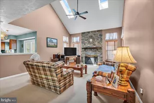 54 Red Bank Dr, Gloucester Township, NJ 08081 - Photo 5