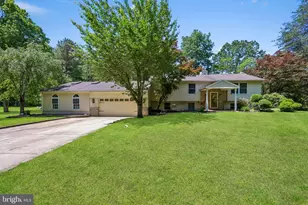27 Fripps Rd, Sicklerville, NJ 08081 - Photo 1