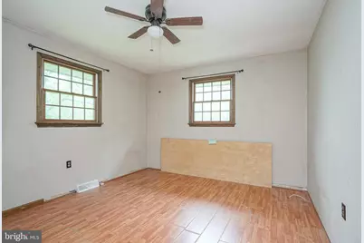 19 W Central Avenue, Winslow Township, NJ 08037 - Photo 23