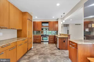 5 Promenade Pl, Voorhees, NJ 08043 - Photo 13