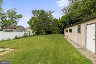 819 Mercer St, Cherry Hill, NJ 08002 - Photo 31