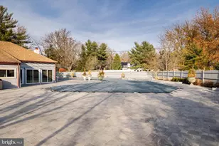 835 Chanticleer Dr, Cherry Hill, NJ 08003 - Photo 29