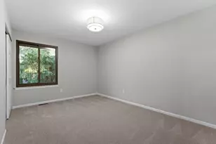 1 Bronwood Dr, Voorhees, NJ 08043 - Photo 43