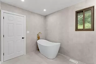 1 Bronwood Dr, Voorhees, NJ 08043 - Photo 27