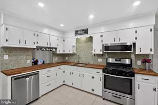 14 Cooper Run Dr, Cherry Hill, NJ 08003 - Photo 21
