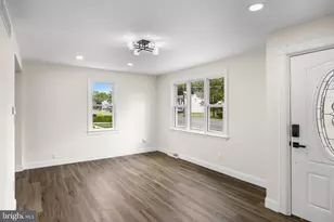 937 Clements Bridge Rd, Barrington, NJ 08007 - Photo 9
