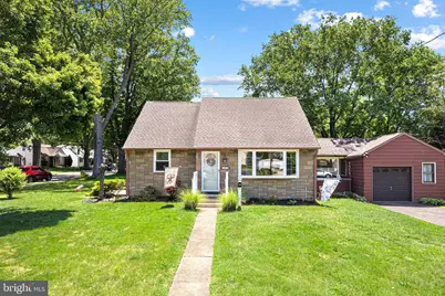 300 W 3rd Avenue, Barrington, NJ 08007 - Photo 3