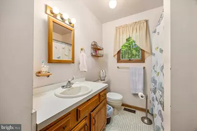 201 E 11th Avenue, Pine Hill, NJ 08021 - Photo 17