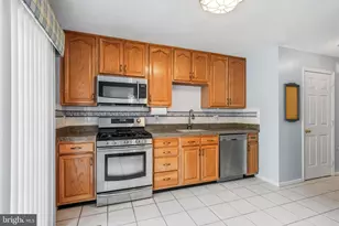 902 Tanglewood Dr, Sicklerville, NJ 08081 - Photo 13
