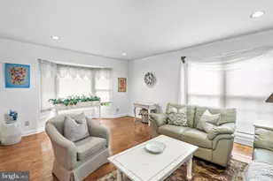 28 Regan Ln, Voorhees, NJ 08043 - Photo 7