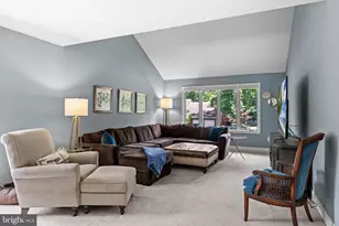 23 Briarwood Dr, Voorhees, NJ 08043 - Photo 5