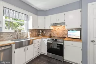 11 Windingbrook Ct, Waterford Township, NJ 08004 - Photo 11