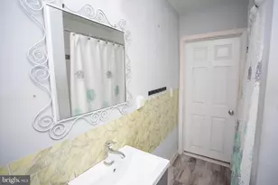 725 Hunter St, Gloucester City, NJ 08030 - Photo 31