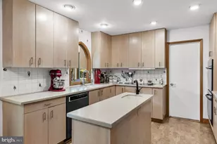 1024 Bobwhite Dr, Cherry Hill, NJ 08003 - Photo 13