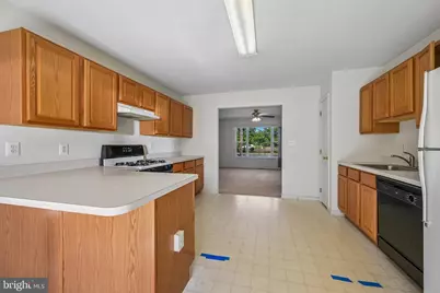 64 Peters Lane, Gloucester Township, NJ 08012 - Photo 11