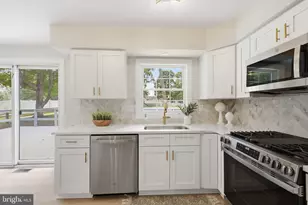17 Crestwood Ave, Gloucester Township, NJ 08012 - Photo 13