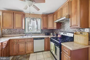 202 Petitt Ave, Cherry Hill, NJ 08002 - Photo 19