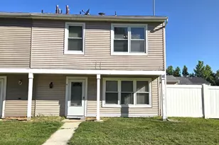4 Lyons Ct, Sicklerville, NJ 08081 - Photo 1