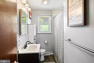 121 Dobbs Ave, Bellmawr, NJ 08031 - Photo 21