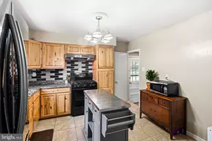 121 Dobbs Ave, Bellmawr, NJ 08031 - Photo 9