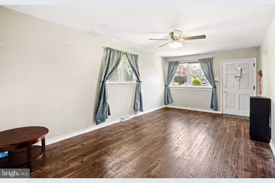 121 Dobbs Avenue, Bellmawr, NJ 08031 - Photo 7