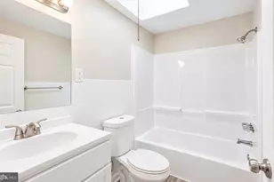 1124 Lake Shore, Camden, NJ 08104 - Photo 15