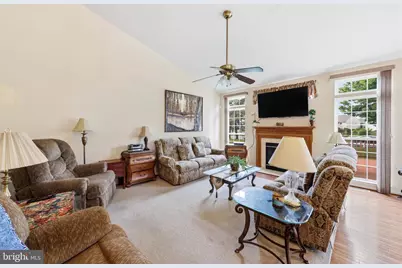 204 Hearthstone Drive, Berlin, NJ 08009 - Photo 7