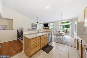 204 Hearthstone Dr, Berlin, NJ 08009 - Photo 11