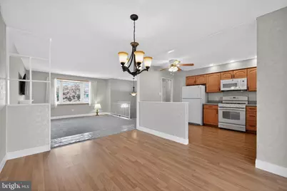 211 Hobart Drive, Clementon, NJ 08021 - Photo 5