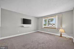 211 Hobart Dr, Clementon, NJ 08021 - Photo 3