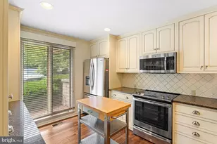 112 The Mews, Haddonfield, NJ 08033 - Photo 5