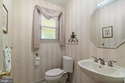 39 Lakeview Drive, Cherry Hill, NJ 08003 - Photo 13