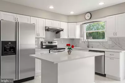 39 Lakeview Drive, Cherry Hill, NJ 08003 - Photo 9