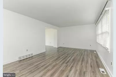7680 Wyndam Road, Pennsauken, NJ 08109 - Photo 9