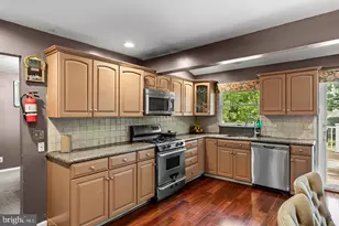 318 Hialeah Dr, Cherry Hill, NJ 08002 - Photo 11