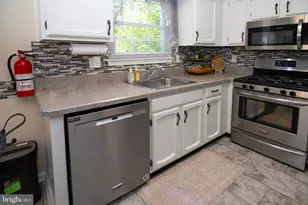 17 Stafford Pl, Sicklerville, NJ 08081 - Photo 9